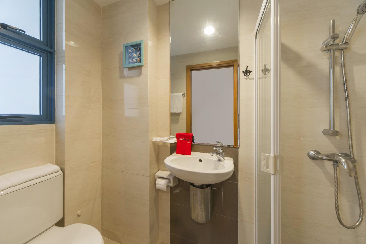 Reddoorz Plus @ Victoria Street Singapore Ngoại thất bức ảnh