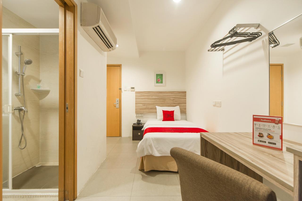 Reddoorz Plus @ Victoria Street Singapore Ngoại thất bức ảnh